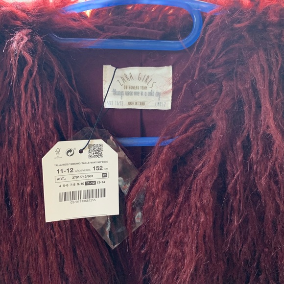 ZARA Girl's Faux Fur Vest With Front Tie Wrap Closure Dark Gray Size: 11/12 - Picture 2 of 4